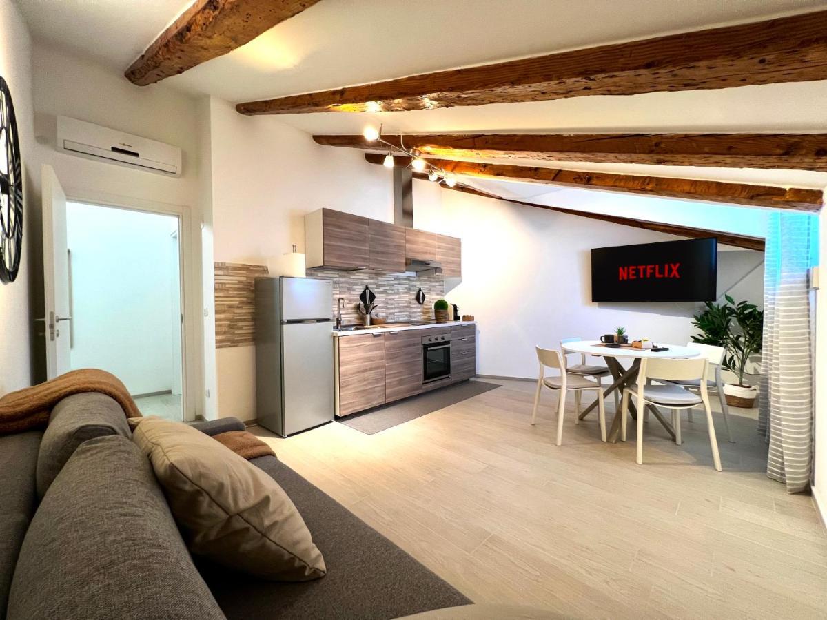 Perfect Stay Apartments トリエステ エクステリア 写真